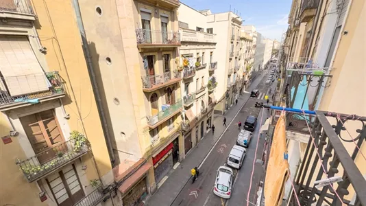 Rooms in Barcelona Ciutat Vella - photo 5