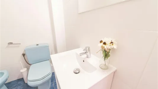 Rooms in Bilbao - photo 9