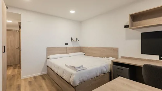 Rooms in Santander - photo 3