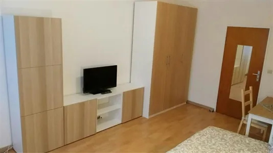 Apartments in Berlin Tempelhof-Schöneberg - photo 2
