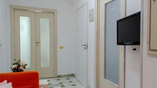 Rooms in Roma Municipio II – Parioli/Nomentano - photo 10