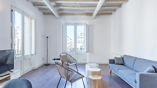 Apartments in Barcelona Ciutat Vella - photo 2