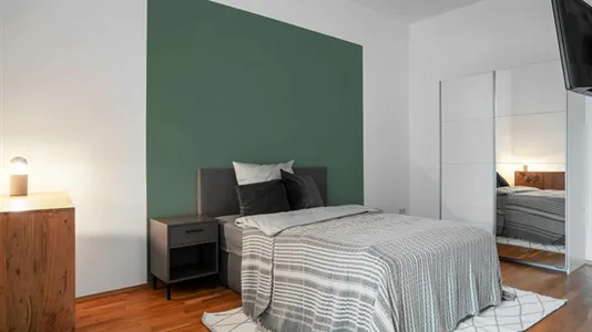 Rooms in Frankfurt Innenstadt II - photo 2