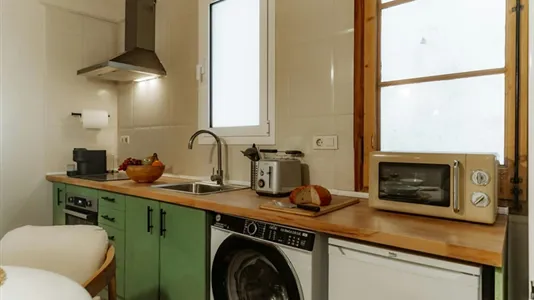 Rooms in Barcelona Ciutat Vella - photo 5