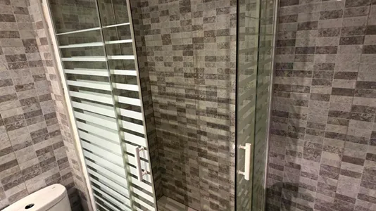 Houses in Coslada - photo 10