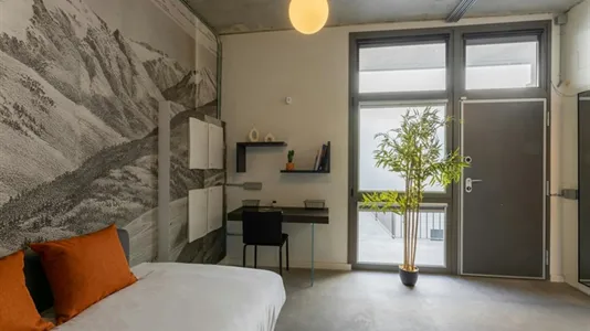 Apartments in Barcelona Ciutat Vella - photo 4