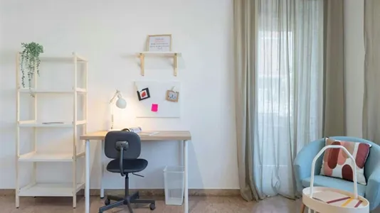 Rooms in Roma Municipio XIV – Monte Mario - photo 2