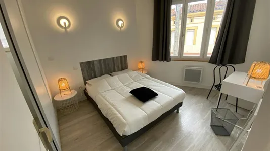 Apartments in Toulouse - photo 8