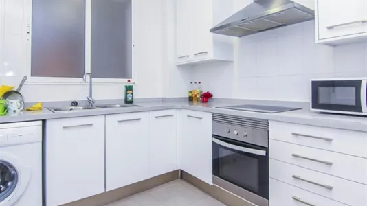 Rooms in Valencia Ciutat Vella - photo 8