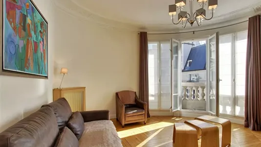 Apartments in Paris 16ème arrondissement (South) - photo 4