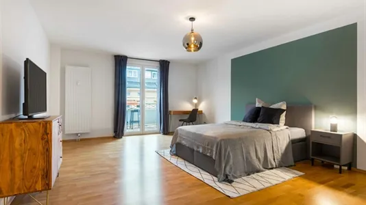 Rooms in Frankfurt Innenstadt II - photo 2