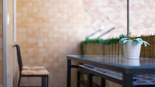 Rooms in Barcelona Ciutat Vella - photo 4