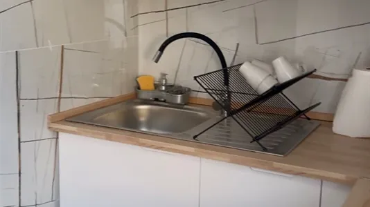 Rooms in Jaén - photo 8