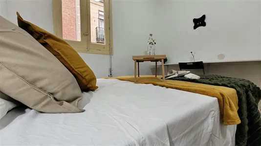 Rooms in Madrid Centro - photo 4