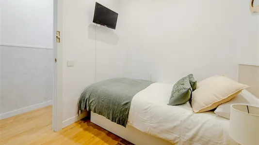 Rooms in Madrid Chamberí - photo 4