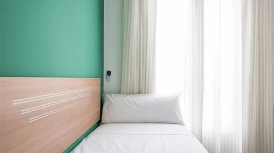 Rooms in Madrid Centro - photo 2