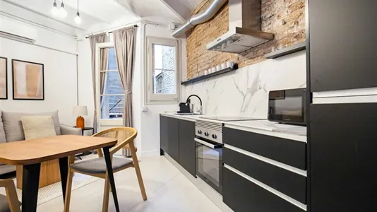 Apartments in Barcelona Eixample - photo 5