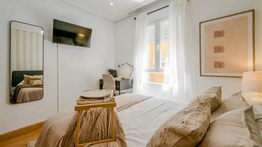 Rooms in Madrid Hortaleza - photo 2