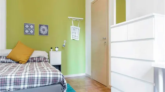 Rooms in Milano Zona 4 - Vittoria, Forlanini - photo 2