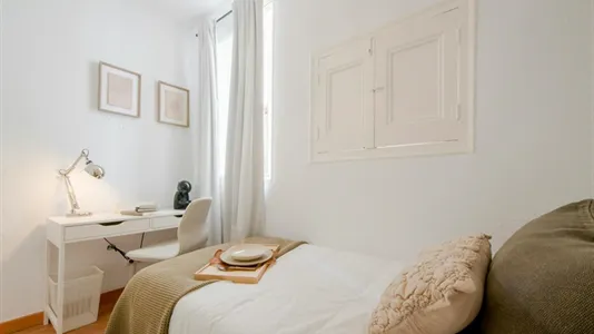Rooms in Madrid Centro - photo 2