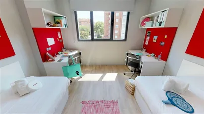 Room for rent in Madrid Moncloa-Aravaca, Madrid