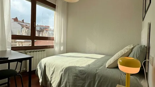 Rooms in Bilbao - photo 4