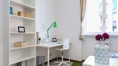 Room for rent in Buccinasco, Lombardia