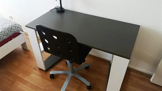 Rooms in Saint-Julien-en-Genevois - photo 4