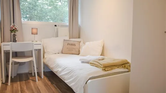 Rooms in Capelle aan den IJssel - photo 4