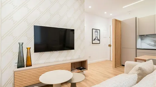 Apartments in Madrid Retiro - photo 1