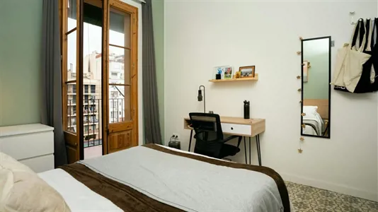 Rooms in Barcelona Eixample - photo 3