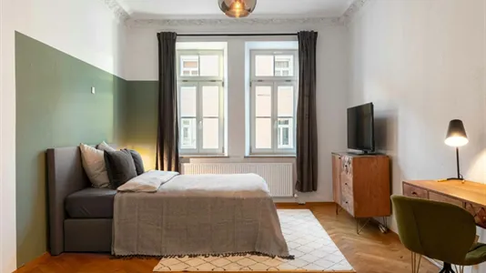 Rooms in Munich Ludwigsvorstadt-Isarvorstadt - photo 2