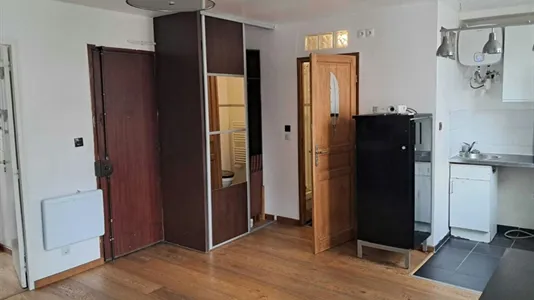 Apartments in Saint-Denis - photo 2