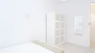 Room for rent, Madrid Centro, Madrid, &lt;span class=&quot;blurred street&quot; onclick=&quot;ProcessAdRequest(9292381)&quot;&gt;&lt;span class=&quot;hint&quot;&gt;See streetname&lt;/span&gt;[xxxxxxxxxxxxx]&lt;/span&gt;