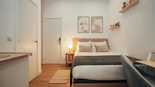 Rooms in Madrid Retiro - photo 3