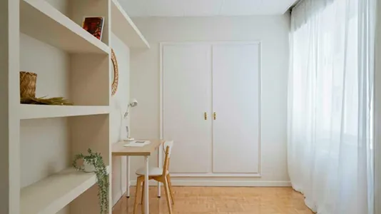 Rooms in Madrid Chamartín - photo 8