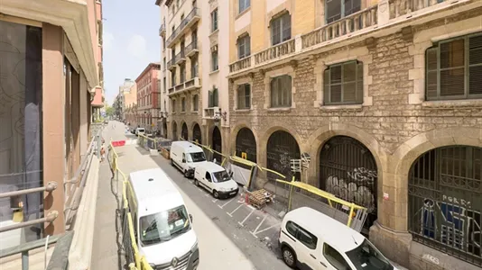 Rooms in Barcelona Ciutat Vella - photo 6