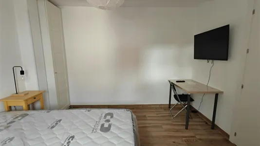 Rooms in Madrid Ciudad Lineal - photo 5