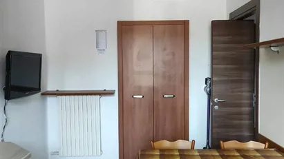 Room for rent in Milano Zona 9 - Porta Garibaldi, Niguarda, Milan