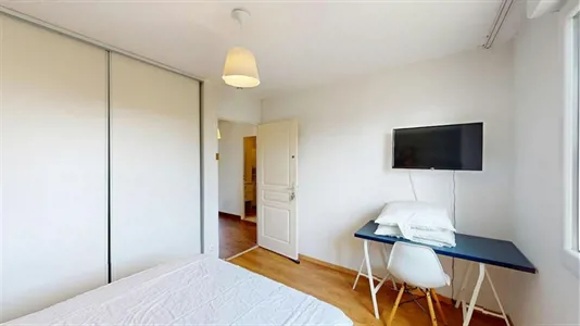 Rooms in Poitiers - photo 3