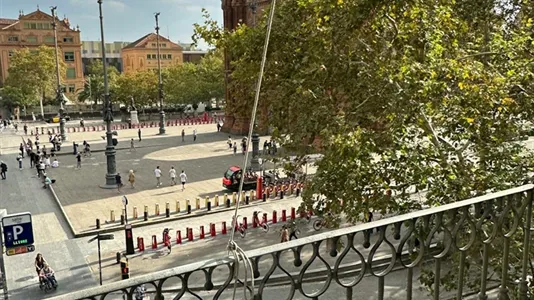 Rooms in Barcelona Ciutat Vella - photo 4