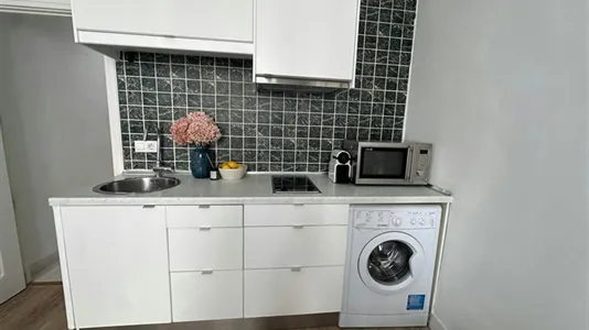 Apartments in Madrid Centro - photo 3