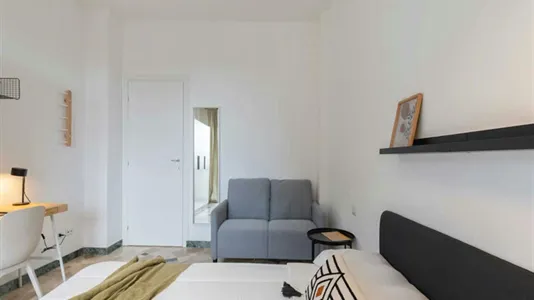 Rooms in Milano Zona 2 - Stazione Centrale, Gorla, Turro, Greco, Crescenzago - photo 4