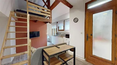 Room for rent in Lyon, Auvergne-Rhône-Alpes Room for rent in Lyon, Auvergne-Rhône-Alpes