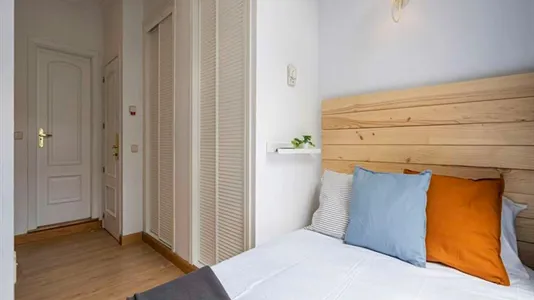Rooms in Madrid Centro - photo 5