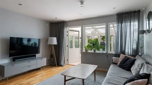 Houses in Täby - photo 6