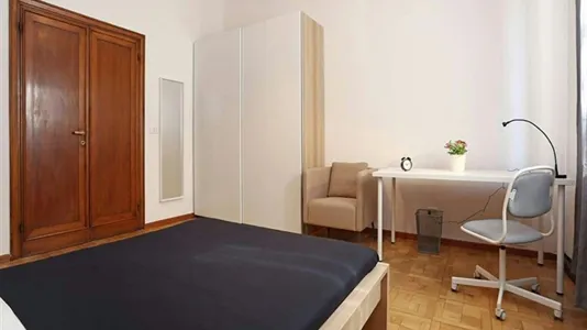 Rooms in Roma Municipio II – Parioli/Nomentano - photo 7