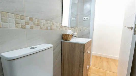 Rooms in Madrid Chamberí - photo 10