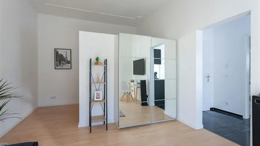 Apartments in Frankfurt Mitte-West - photo 3