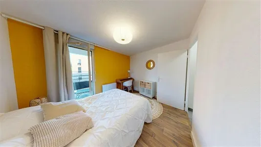 Rooms in Lyon - photo 1